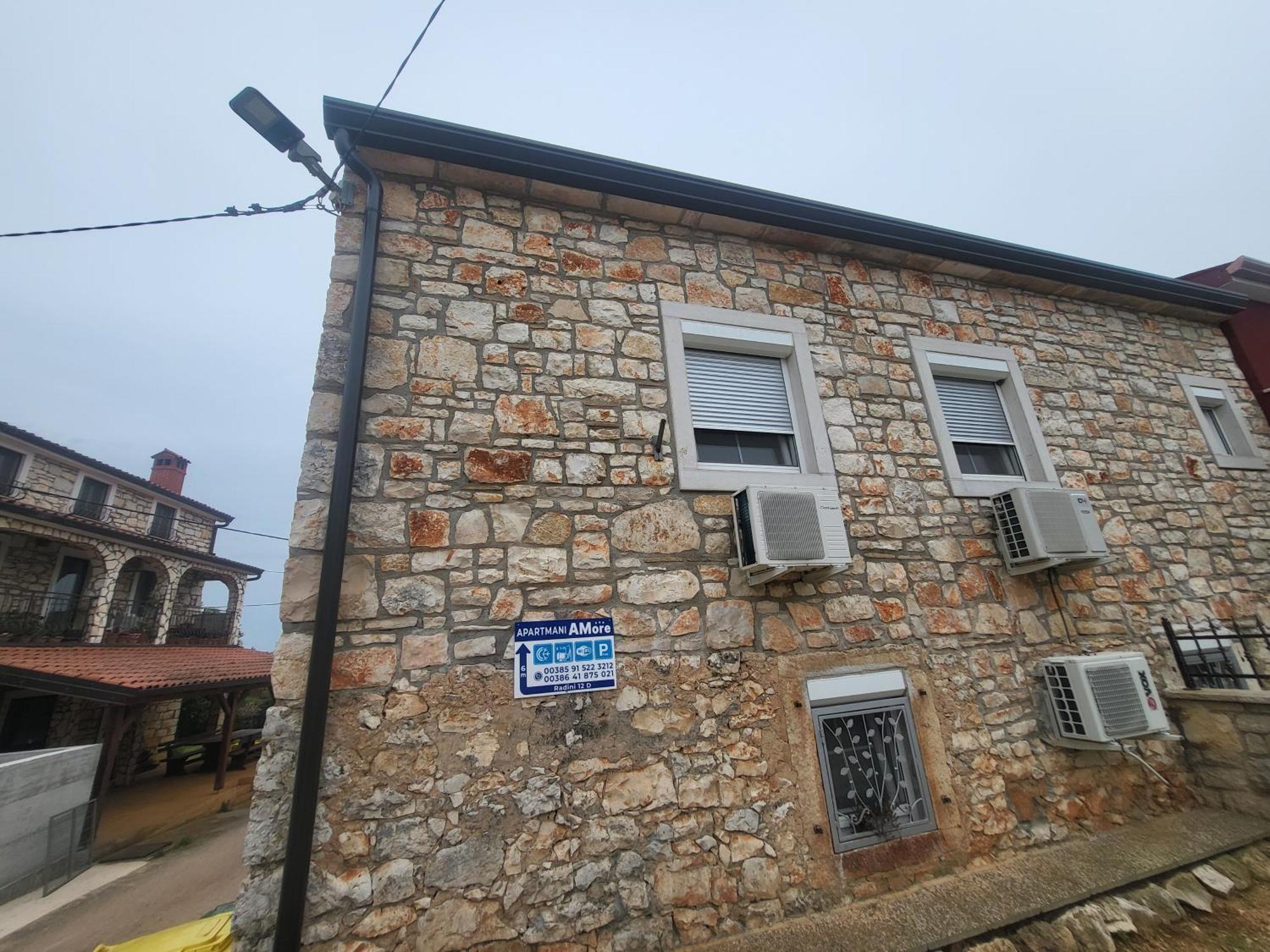 Villa Amore Radini Istrian Romantic Studio With Private Parking And Terrace Бртонигла Экстерьер фото